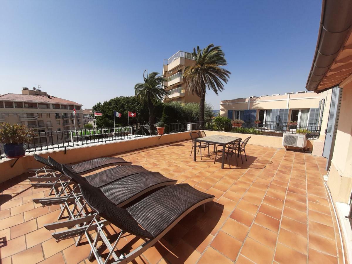 Hôtel l'Olivier - Piscine&Parking Cannes Exterior foto
