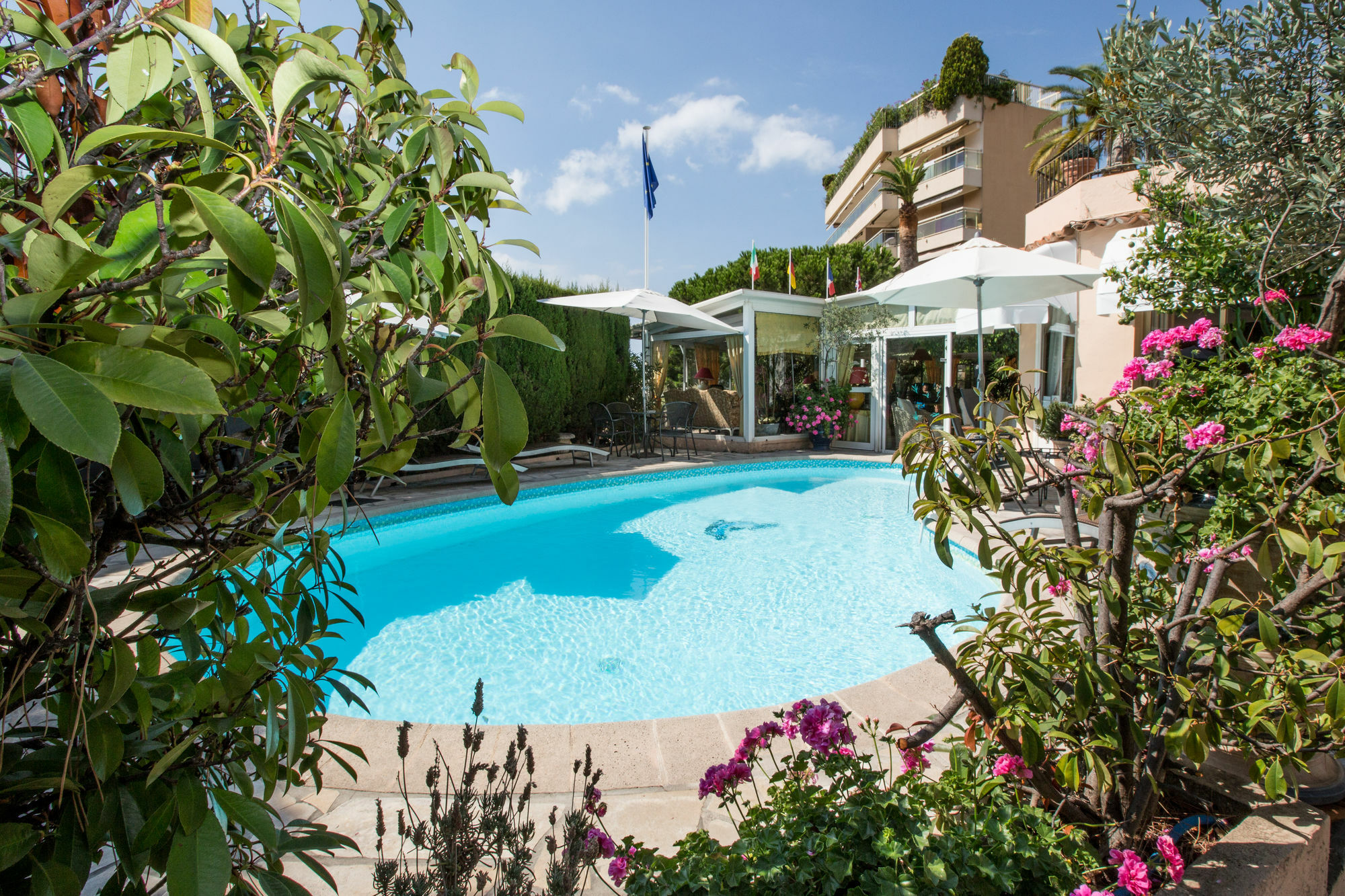Hôtel l'Olivier - Piscine&Parking Cannes Exterior foto